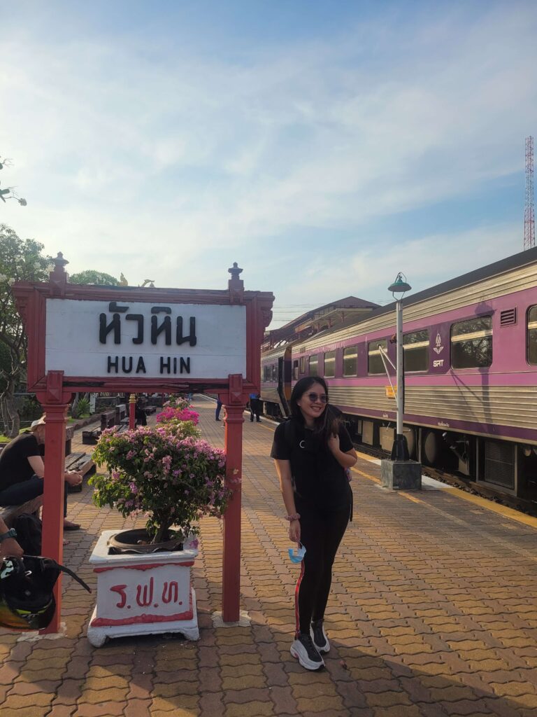 Marez arrived in Hua Hin station