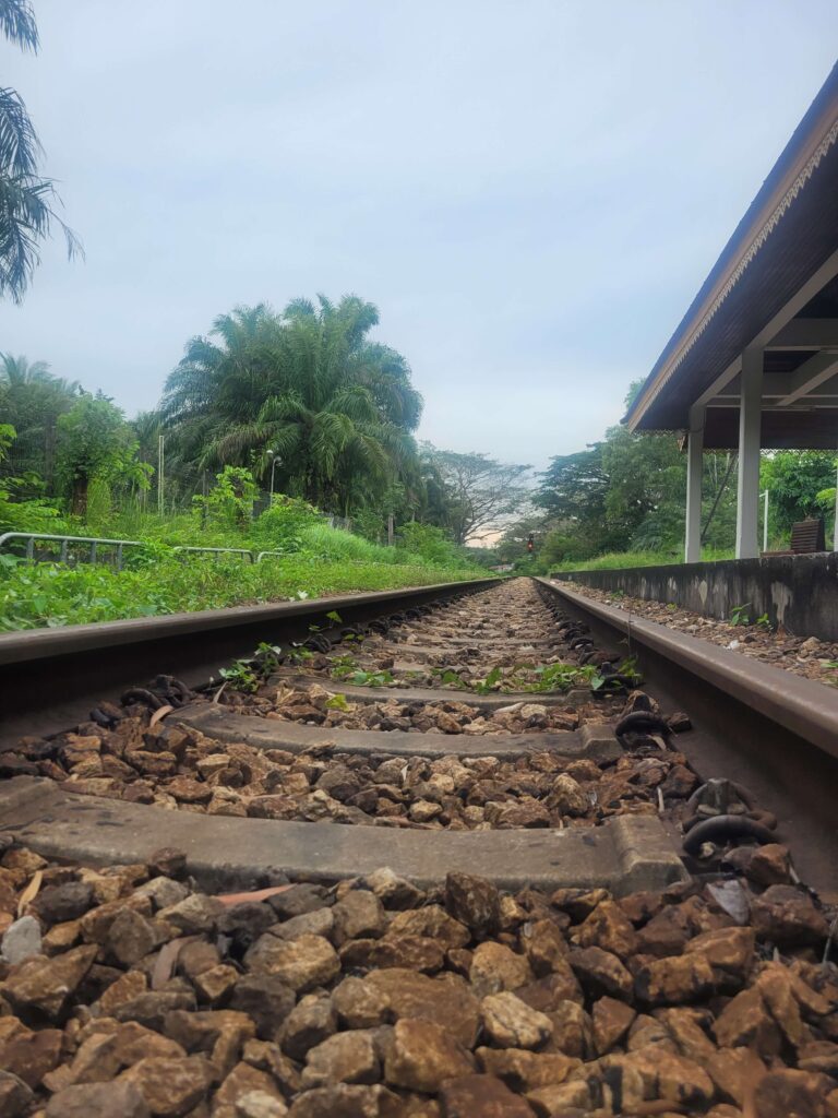 A close up photo of the rocky railroad